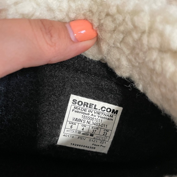 Sorel Winter Carnival Waterproof Boots Size 6 - Picture 7 of 7